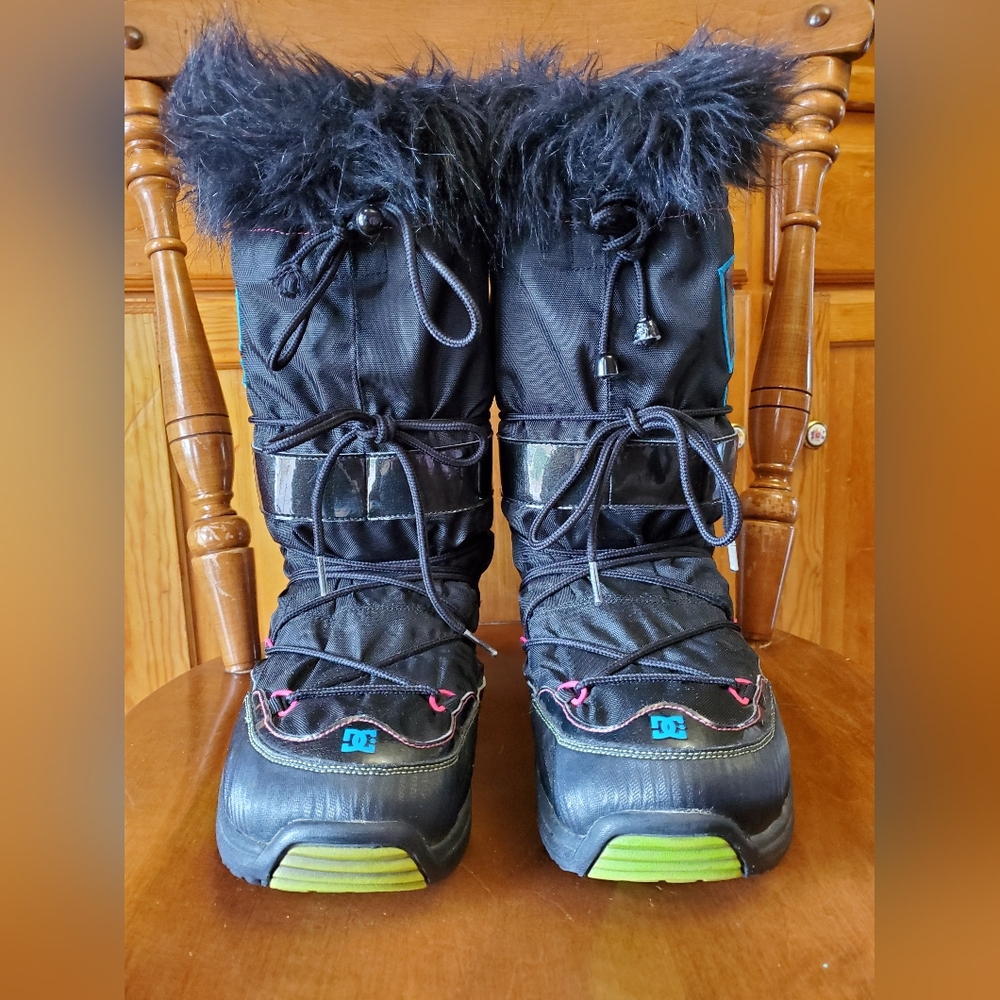 💙💖💚DC Chalet Winter Snow Boots Large💕💙💚 - Picture 3 of 6